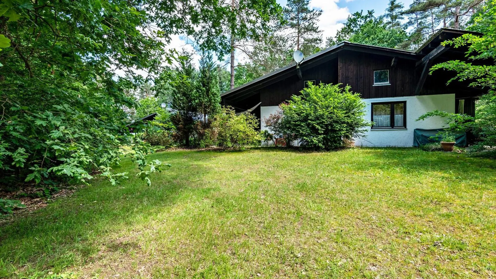 Semesterbostad Ferienhaus Sonnenplatz Am See Roding Tyskland